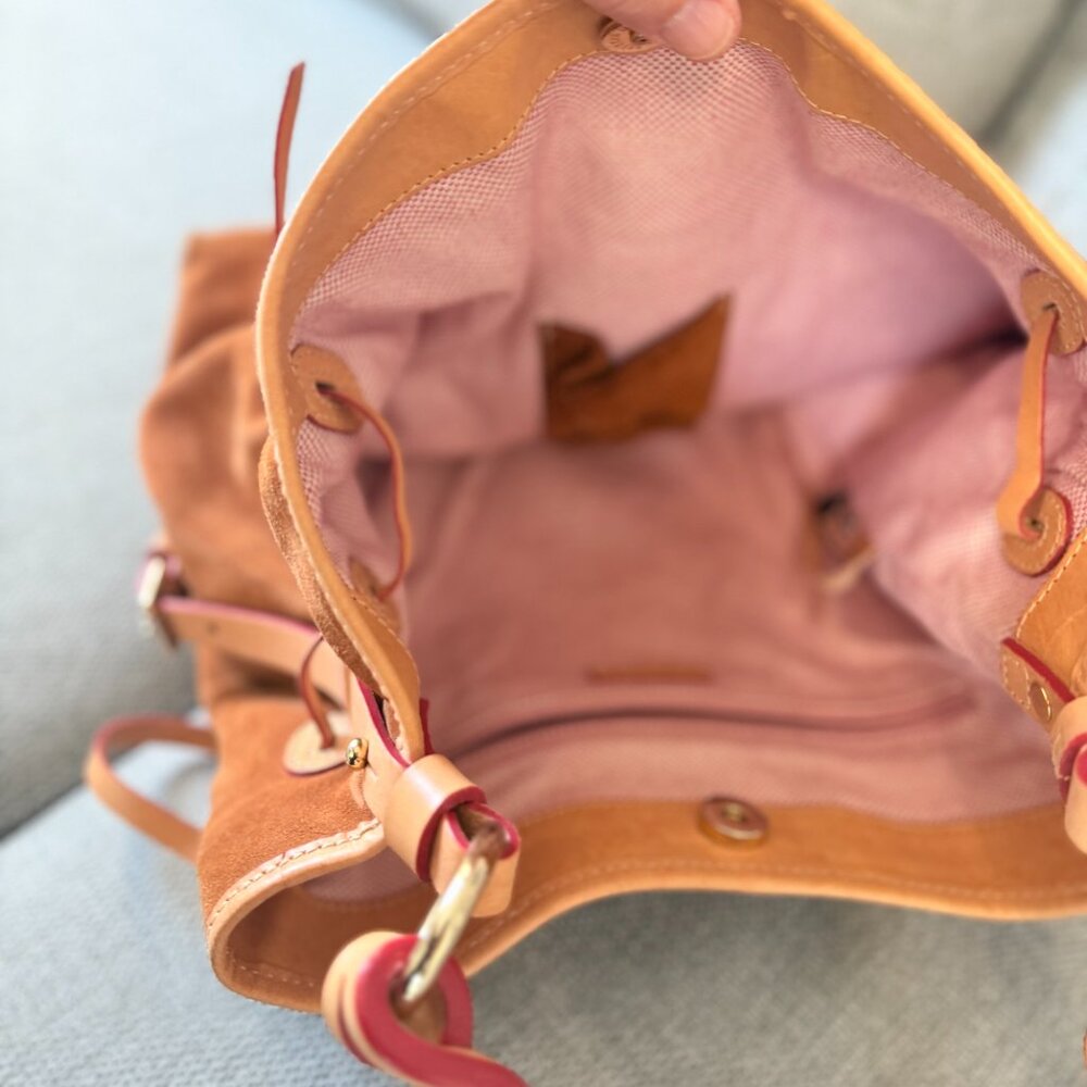 👜✨ Dooney & Bourke Suede Leather Bag –  Tan ✨👜 - Picture 5 of 11